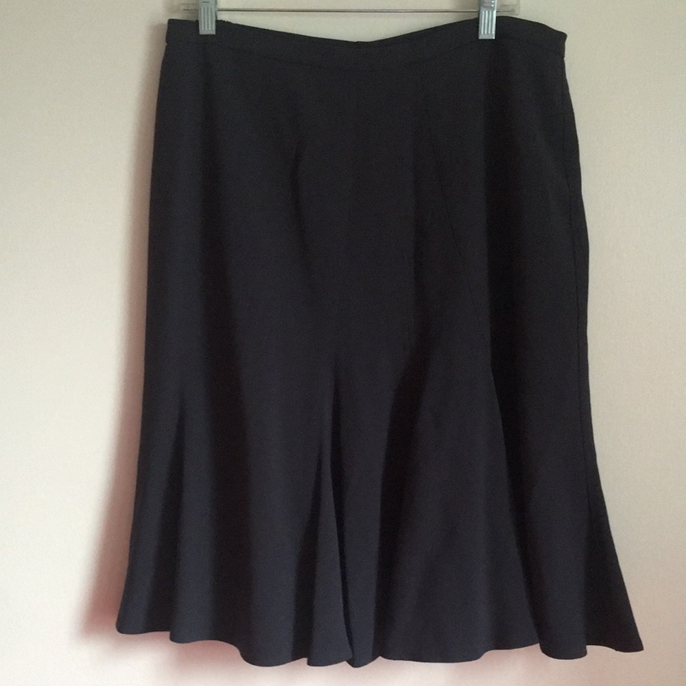 Jones New York Gray Skirt - Picture 4 of 9